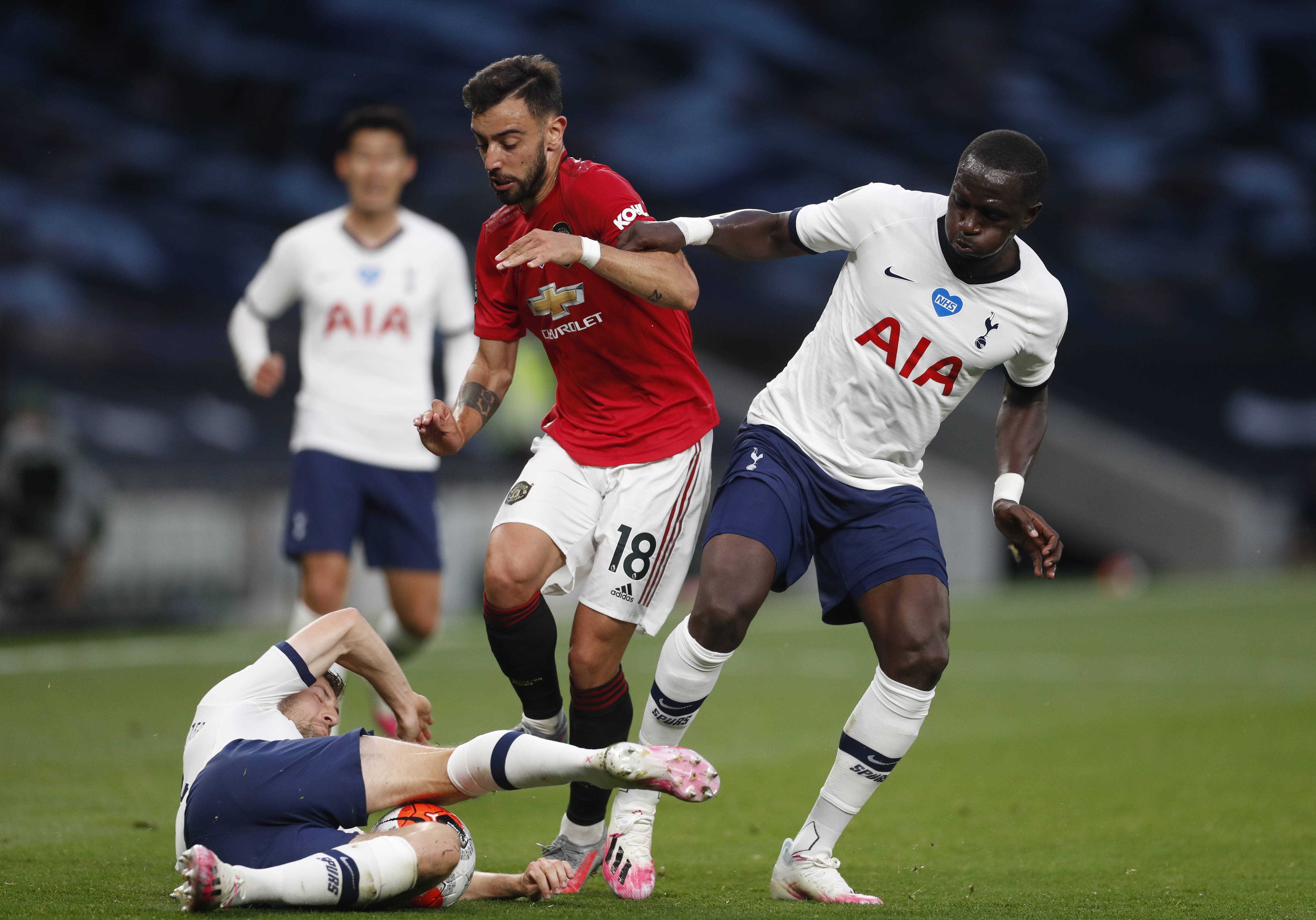 程中横插一 程中横插一